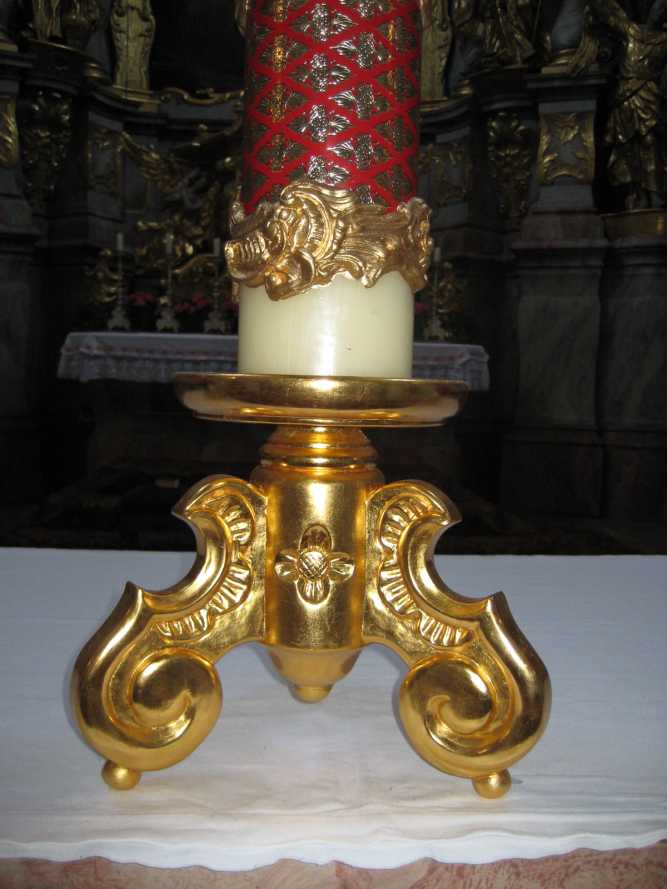 Geiserstanger Hubert-Kerzenständer für Kirche gefasst